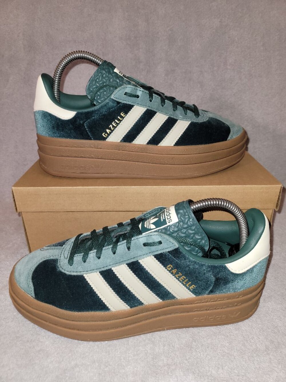 Adidas Gazelle Bold Women's Size 8 Mineral Green Velvet Sneakers IG4391 (#2218)